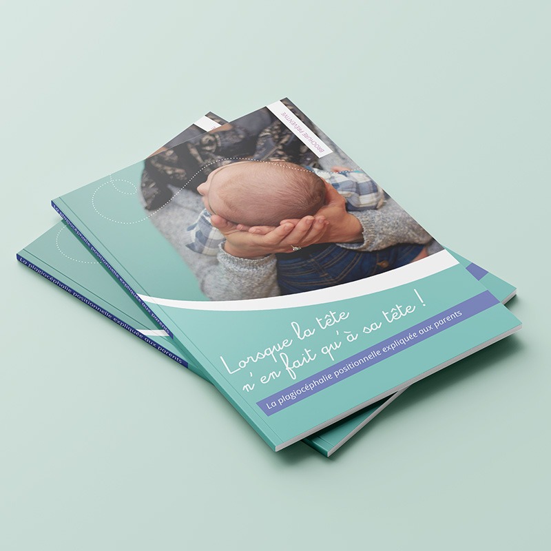 Mise en page de brochure informative à destination des jeunes parents sur la plagiocépahlie